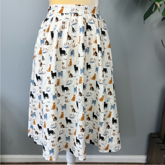 Tulip B Cat Pattern Skirt - Picture 9 of 10